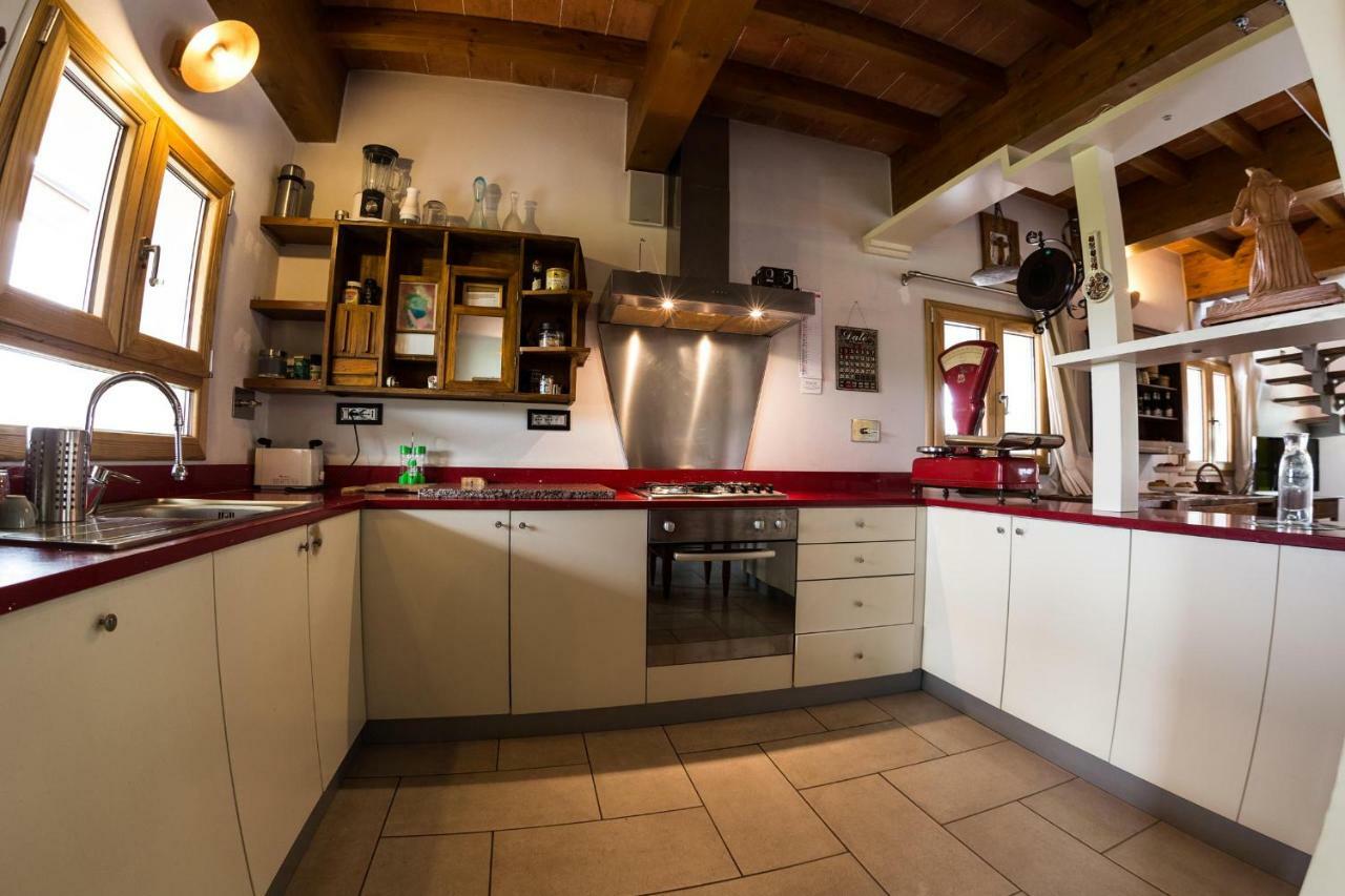 La Piccola Torre Bed & Breakfast Scandiano Exterior photo