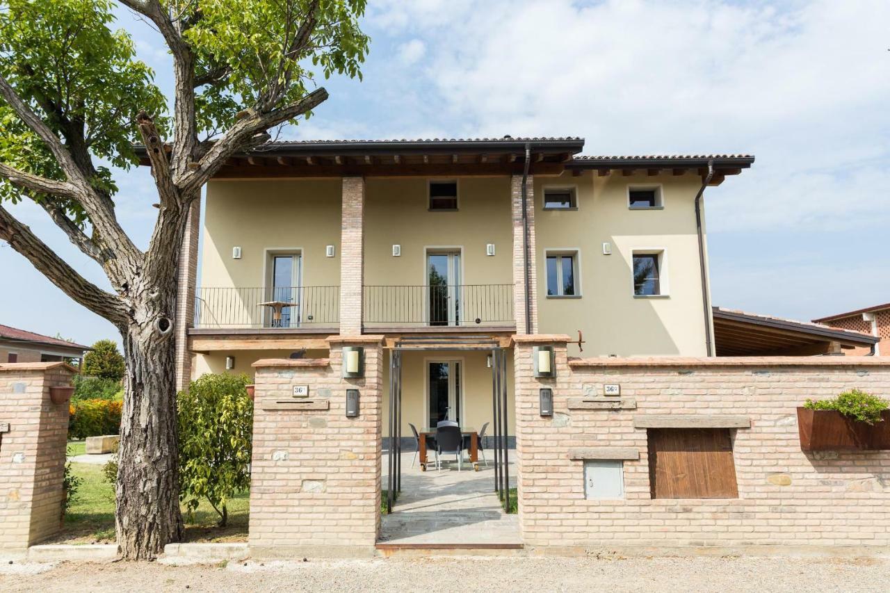 La Piccola Torre Bed & Breakfast Scandiano Exterior photo