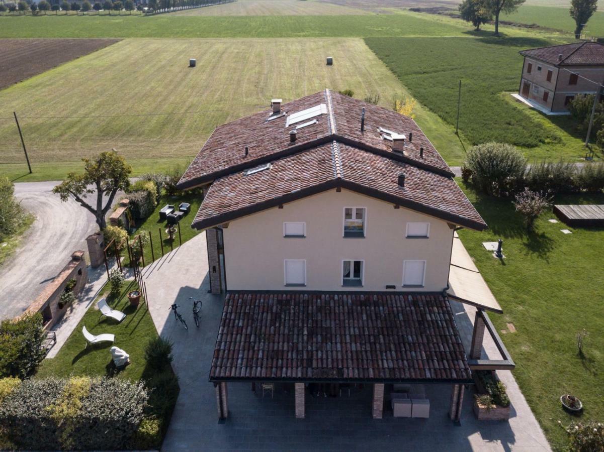 La Piccola Torre Bed & Breakfast Scandiano Exterior photo